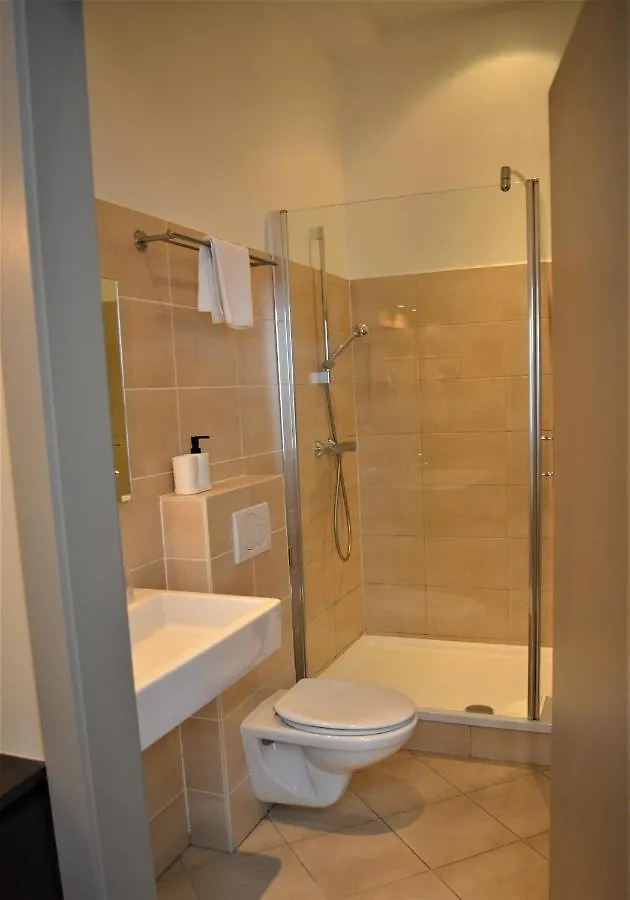 Hotel Mezonvin Anversa 3*,  Belgio